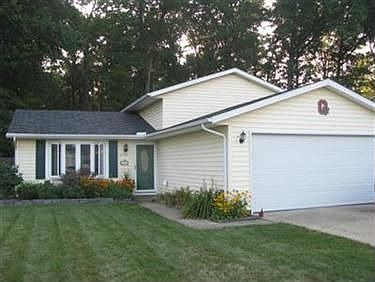 2nd image of 3728 Oxford Dr