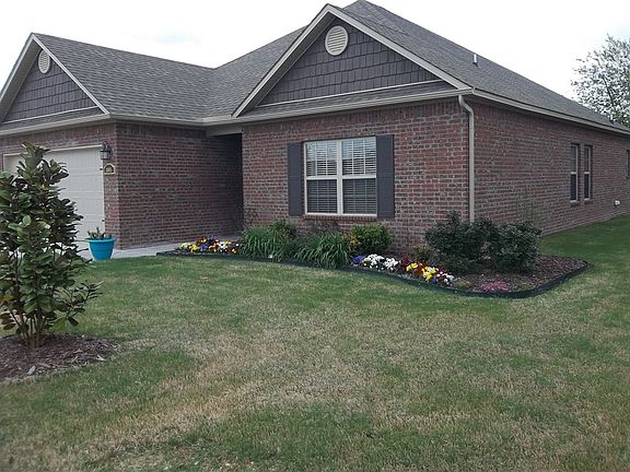 2nd image of 1281 Arkansas Ln