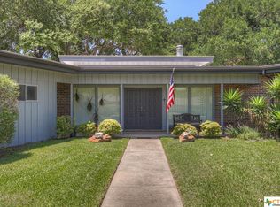 10 Ridge Dr, New Braunfels, TX 78130