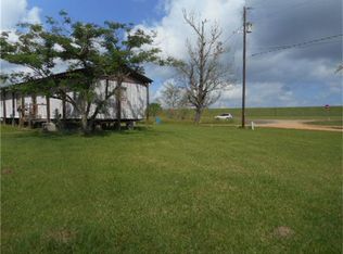 10 River St, Coldspring, TX 77331