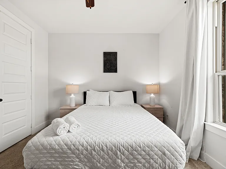 801 Lake Cove Dr — Photo 31