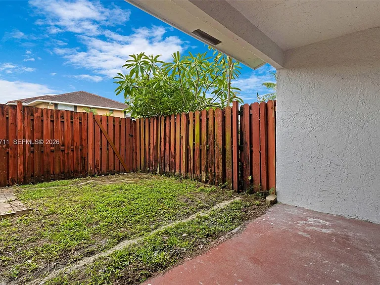 741 NW 105th Ter #TOWNHOUSE — Photo 39