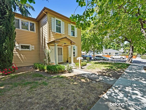 3rd image of 1009 McKendrie St #A