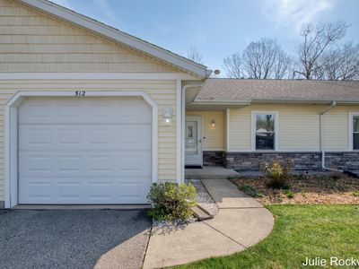 512 Laurie St, Sparta, MI, 49345