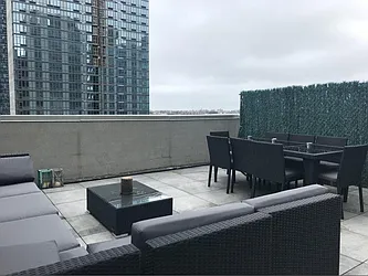 Rented by R New York