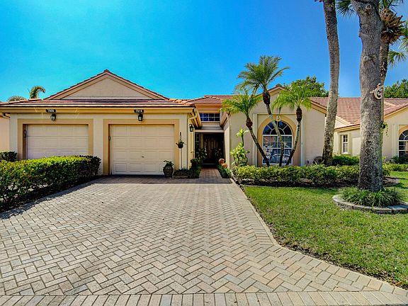 2nd image of 7814 Coral Lake Dr