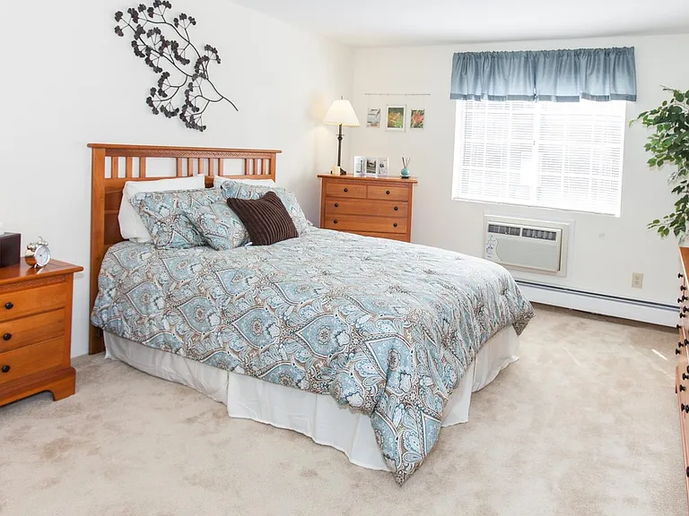 106 W River Dr — Photo 4
