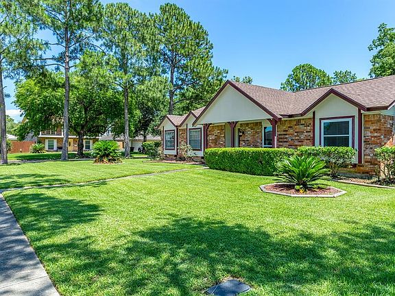 2nd image of 10614 Sagetree Dr