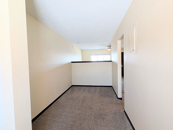 5th image of 902 E 11th Ave APT 10