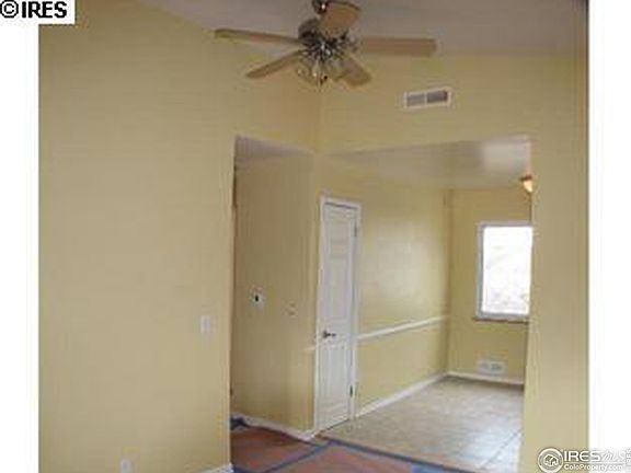 4th image of 2965 Moorhead Ave