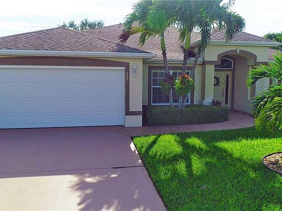 2nd image of 2527 Chiquita Blvd S