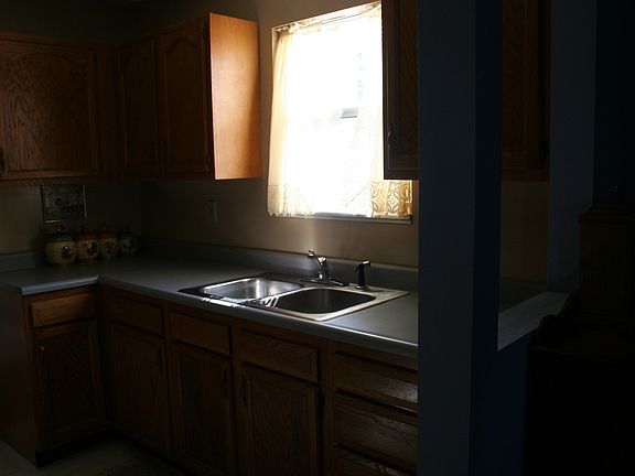 5th image of 3205 Richmond Ave