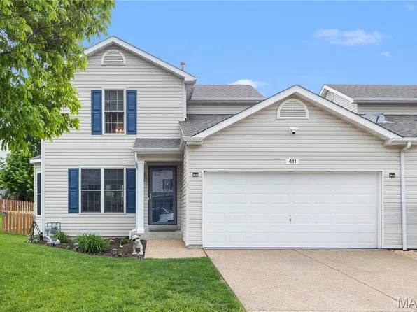 411 Carrollton Dr, Wentzville, MO 63385
