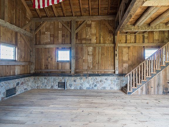 5th image of 8 Sea St