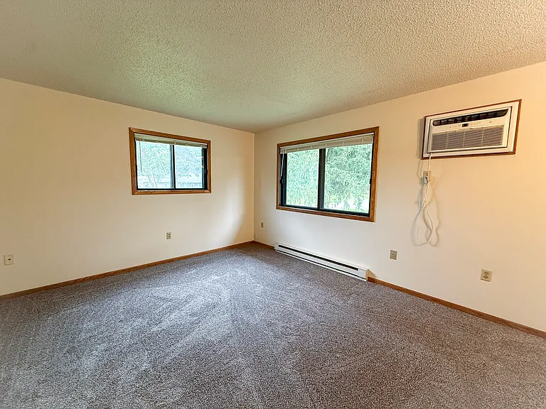 2820 Edgewood Dr #1 — Photo 4