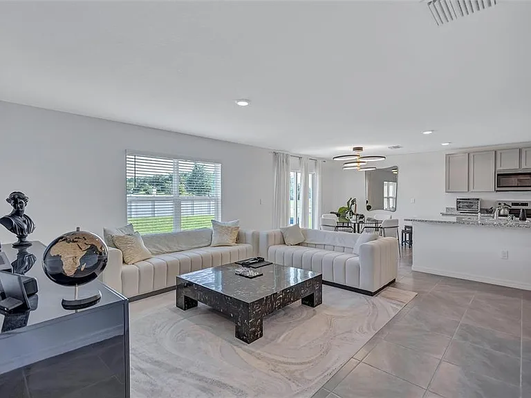 7601 Rosewood Garden Loop — Photo 15