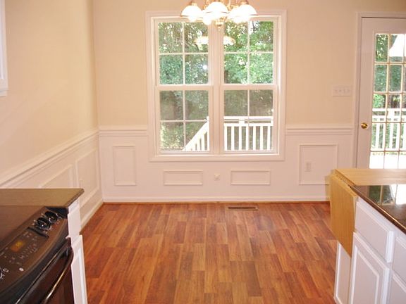 Dining room off kitchen
