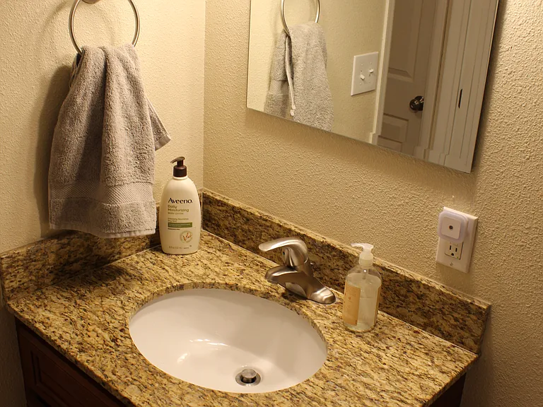 2nd bathroom