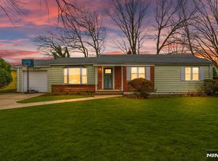 283 Taft Rd, River Edge, NJ 07661
