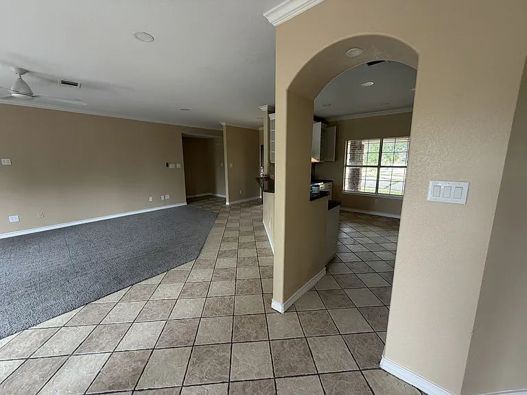 12201 Margo Dr — Photo 9
