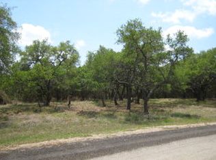 225 S Skye Dr, Kerrville, TX 78028