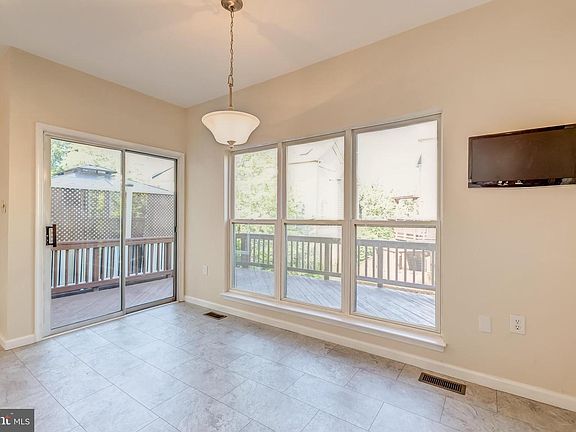 5th image of 20868 Derrydale Sq