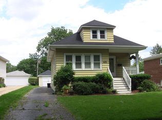 431 N Yale Ave, Villa Park, IL 60181