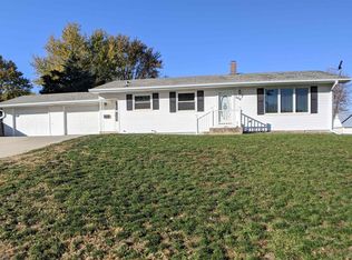 904 W 3rd St, Crofton, NE 68730
