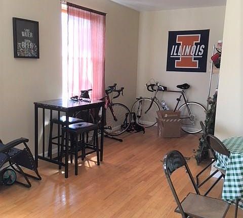 3rd image of 1408 W Waveland Ave #2