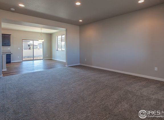 3rd image of 3903 Buckthorn St