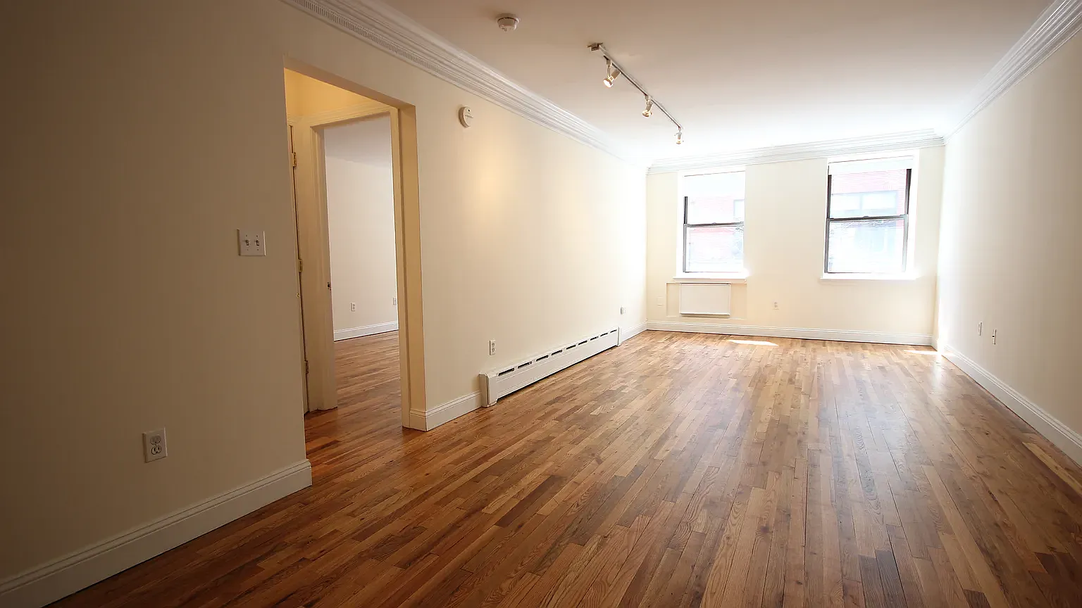 525 West 49th Street — Photo 3