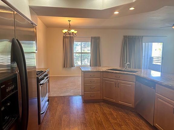 4th image of 7401 W Arrowhead Clubhouse Dr Unit 2016