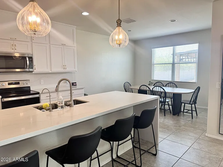 1090 W Beacon Dr — Photo 6