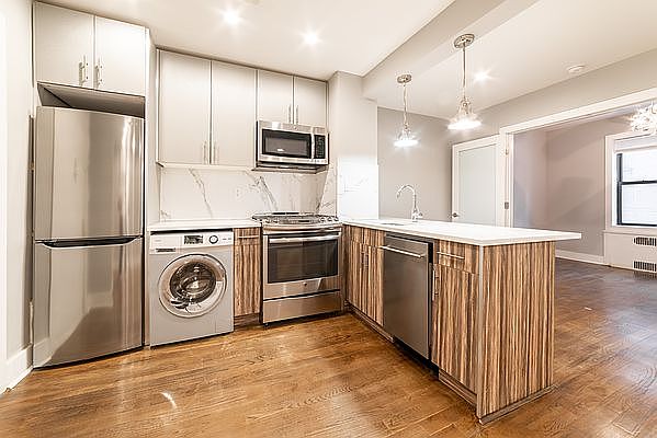 1st image of 15 Crooke Ave APT 5F