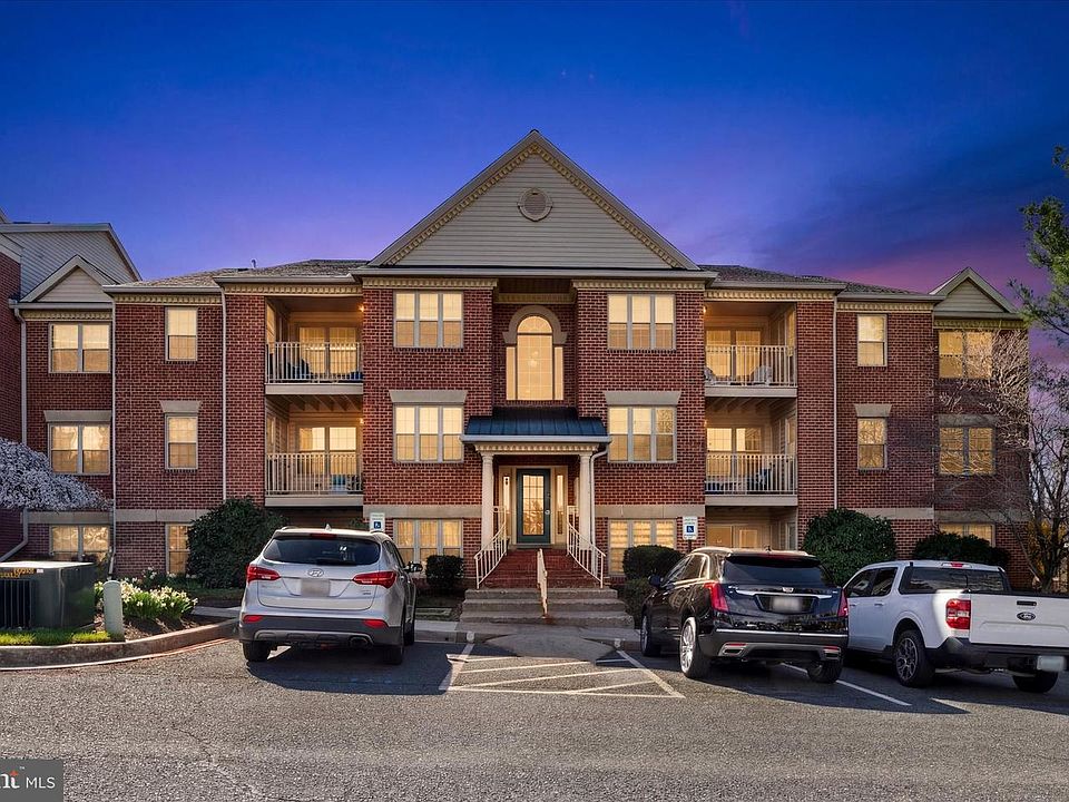 1st image of 1710 Landmark Dr #1L