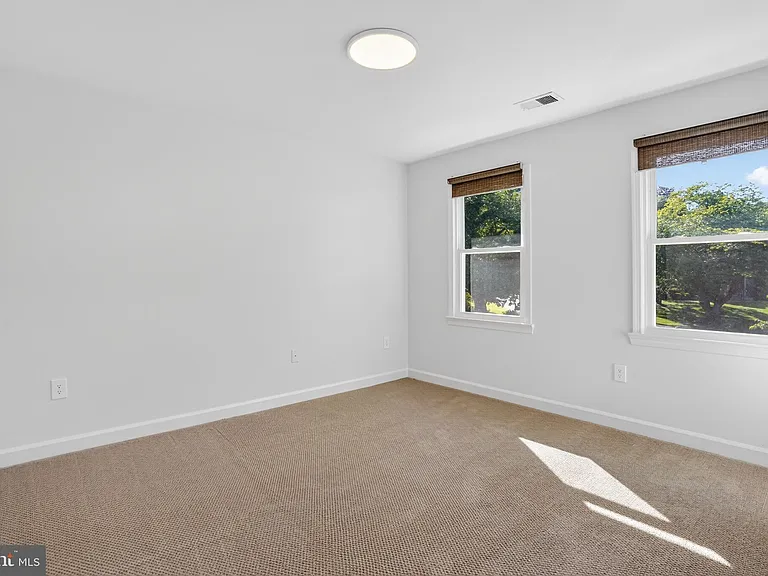 7705 Zulima Ct — Photo 22