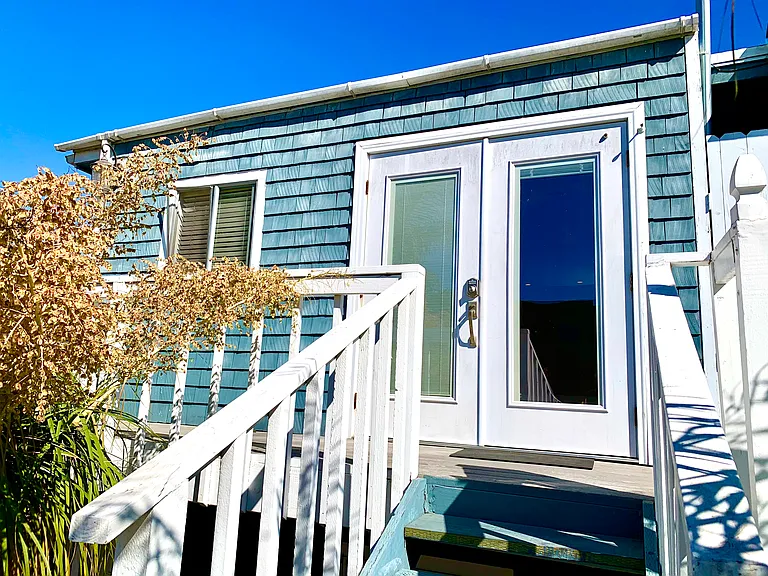 864 Thomas Ave #A — Photo 9