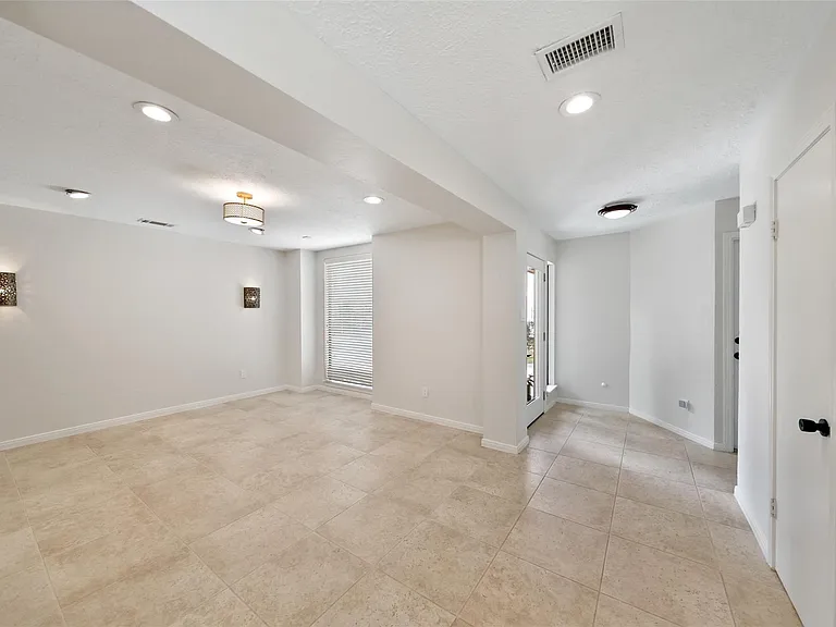 5 Berrypick Ln — Photo 2