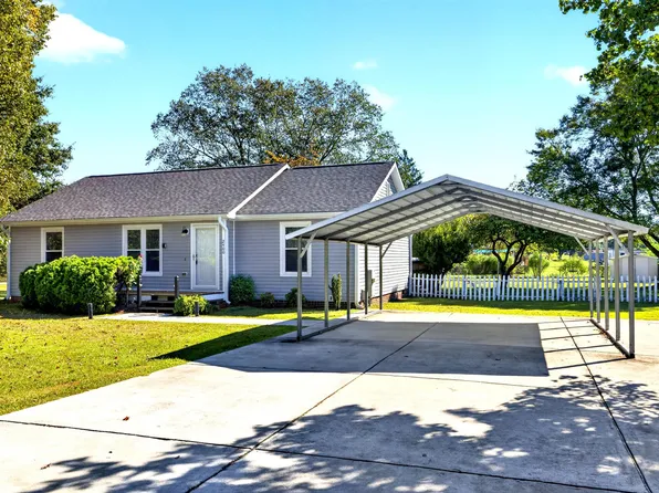 2400 White Memorial Church Rd, Willow Spring, NC 27592