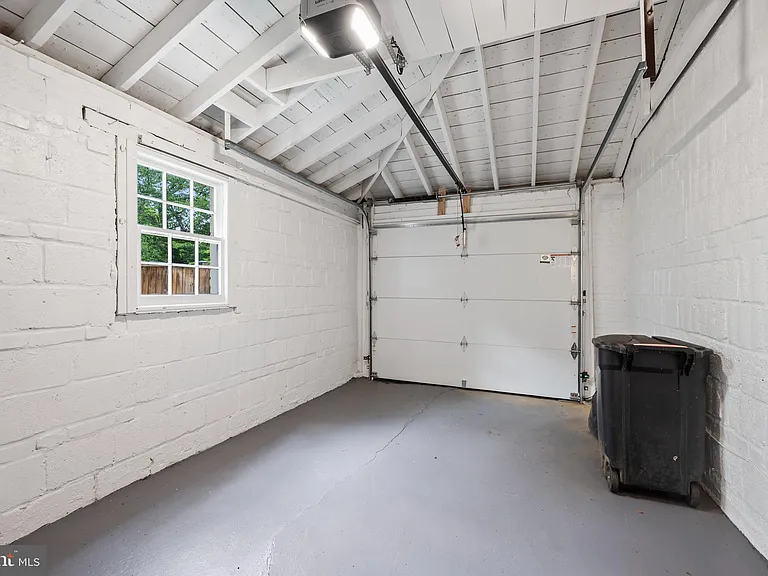 5122 Fairglen Ln — Photo 25