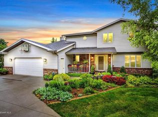 710 N 4th St N, La Crescent, MN 55947