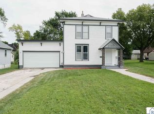 613 S Galbraith St, Blue Earth, MN 56013