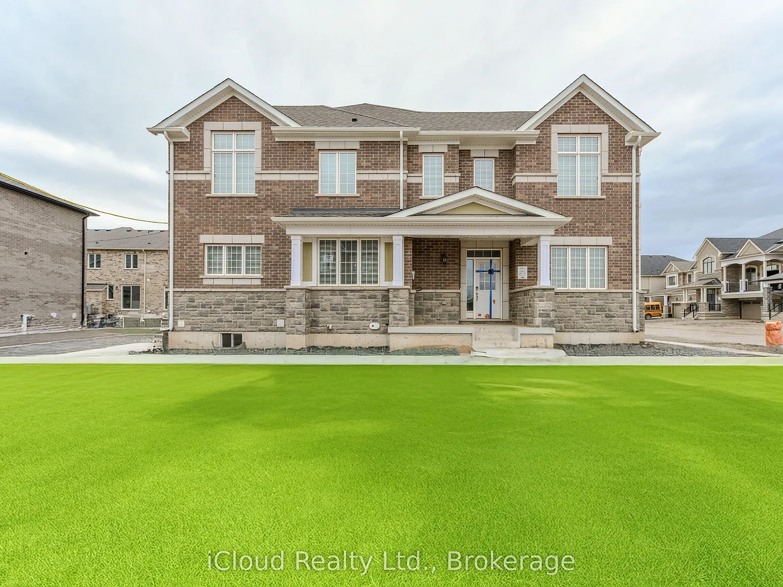 4 bed, $3,600 — Photo 1