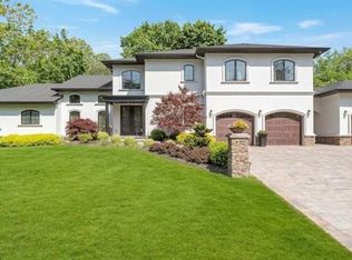 7 Birchwood Dr, Woodcliff Lake, NJ 07677