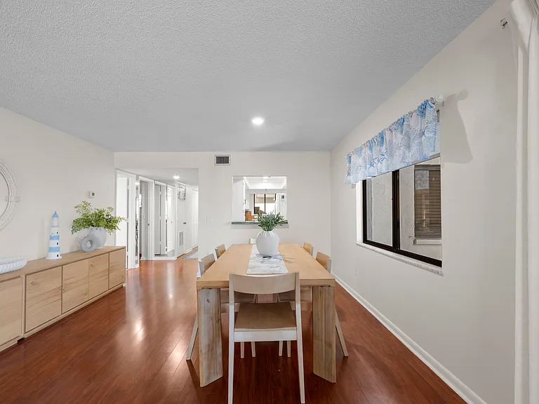 1104 Ben Franklin Dr #518 — Photo 20