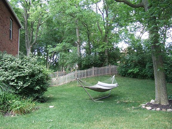 4th image of 5201 Pebble Brook Dr