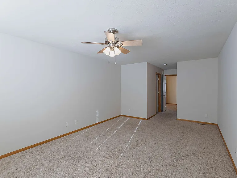 8815 Venice Ln — Photo 42