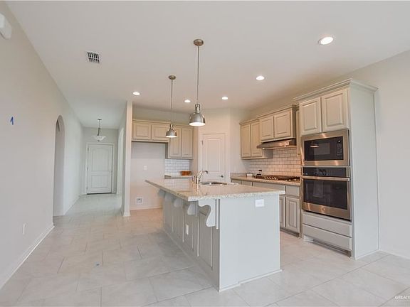 5th image of 8502 N 33rd Ln