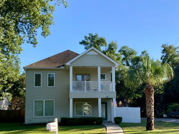 88 Yacht Club Dr NE, Fort Walton Beach, FL 32548