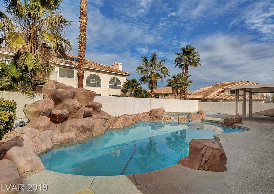 1st image of 8636 Castle Ridge Ave